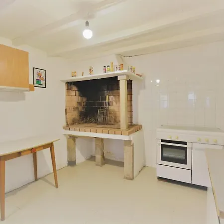 Galihost - Casa Con Jardin En בית נופש