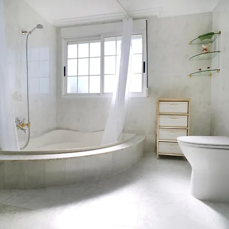 בית נופש Galihost - Casa Con Jardin En *